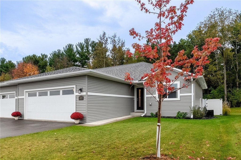 1337 Juniper Place, Eau Claire