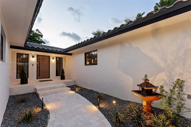 5 of 37 - 8858 Garland Ave, Surfside, FL