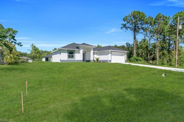 3 of 36 - 2906 14th St W, Lehigh Acres, FL