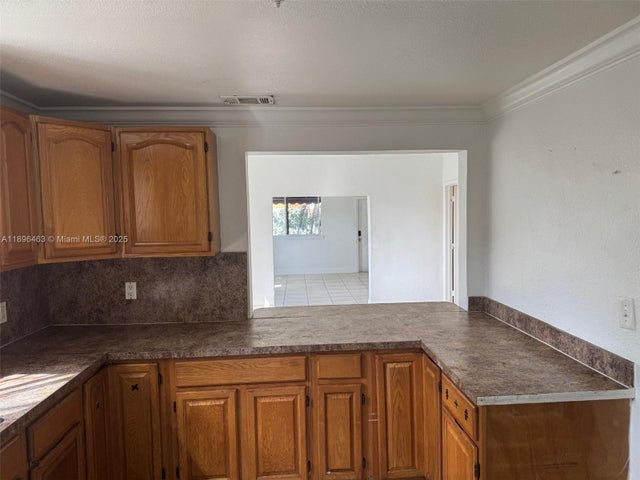 2 of 11 - 1738 Sw 17th St, Miami, FL