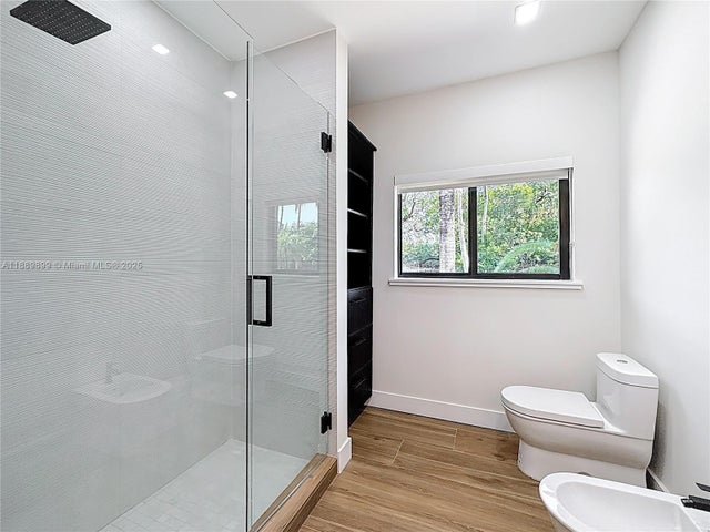 5 of 13 - 9700 Sw 136th St, Miami, FL