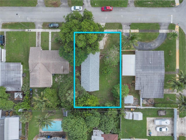 4 of 18 - 2005 Nw 11th Ave, Fort Lauderdale, FL