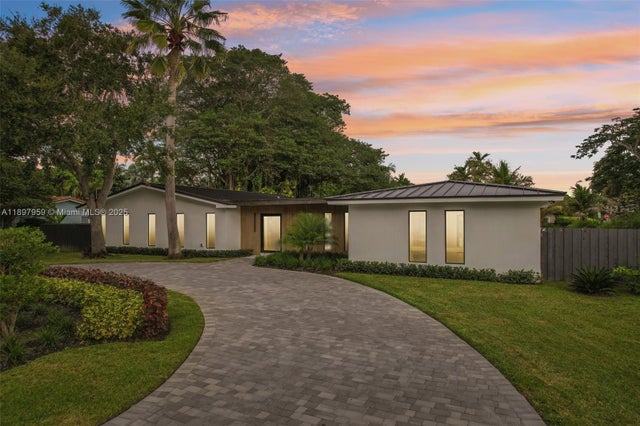 1 of 64 - 7805 Sw 165th St, Palmetto Bay, FL