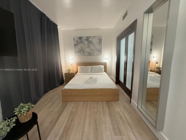 1 of 11 - 1036 Ocean Dr B303, Miami Beach, FL