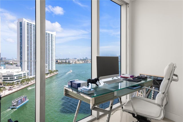 2 of 32 - 465 Brickell Ave 1602, Miami, FL
