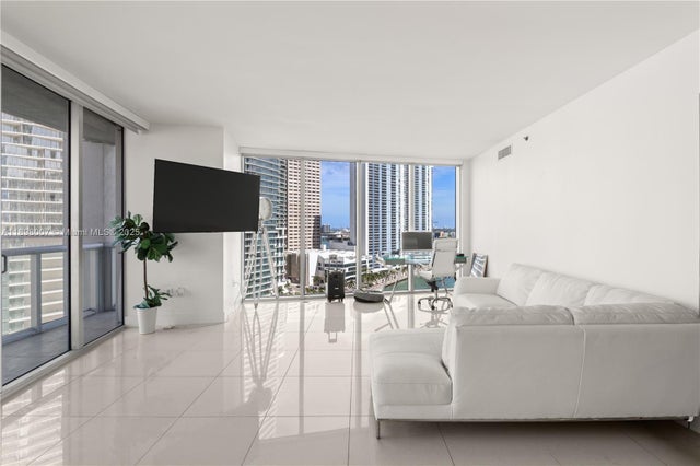 4 of 32 - 465 Brickell Ave 1602, Miami, FL