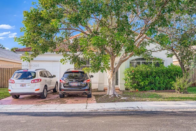 1 of 28 - 10397 Sw 16th St, Pembroke Pines, FL