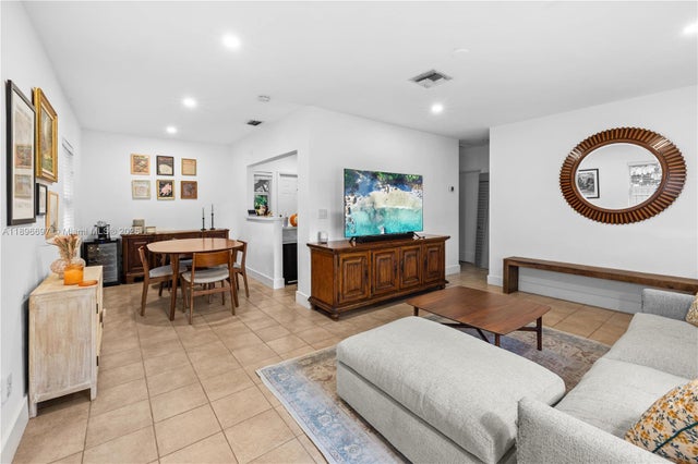 5 of 14 - 6395 Sw 41st St, South Miami, FL