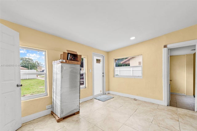 2 of 36 - 1835 Nw 85th St, Miami, FL