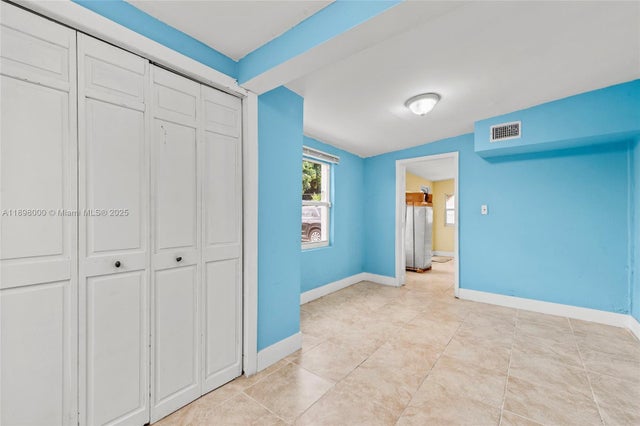4 of 36 - 1835 Nw 85th St, Miami, FL