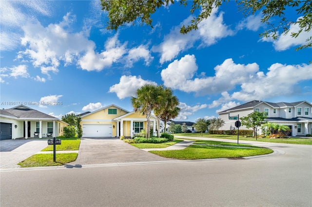 2 of 30 - 19638 Split Rail Run, Loxahatchee, FL