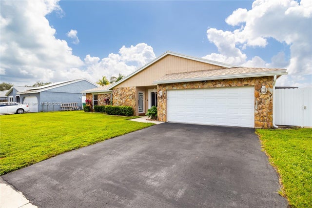 2 of 63 - 11656 Sw 50th Ct, Cooper City, FL