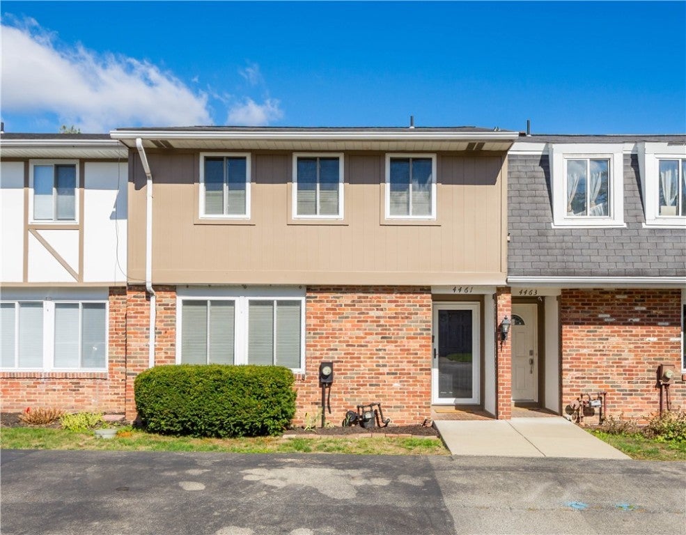 4461 Laurel Oak Drive, Hampton