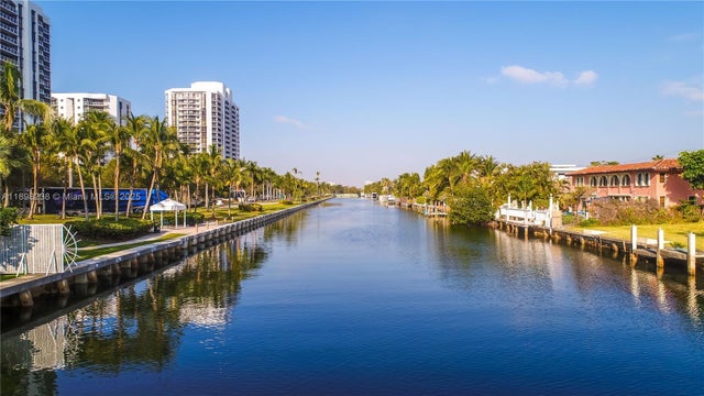 3 of 45 - 3705 Ne 214 St 13, Aventura, FL