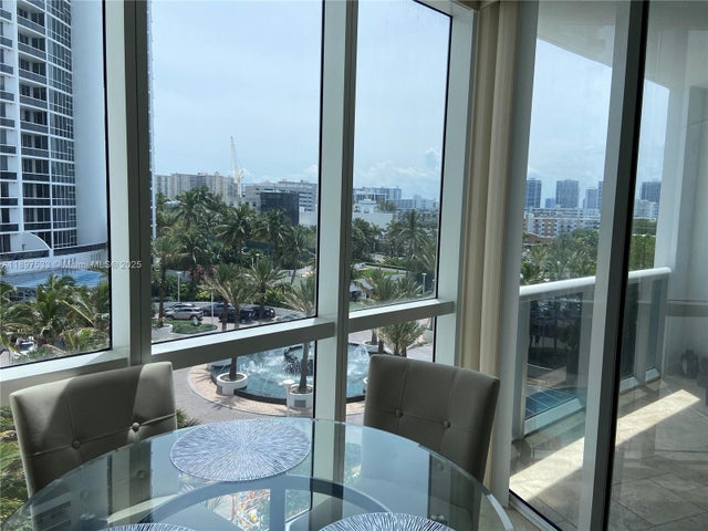 5 of 13 - 18201 Collins Ave 708, Sunny Isles Beach, FL