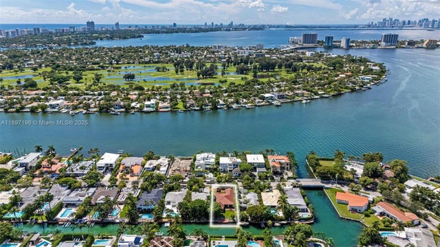 3 of 45 - 1855 Daytonia Rd, Miami Beach, FL
