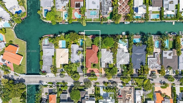 4 of 45 - 1855 Daytonia Rd, Miami Beach, FL