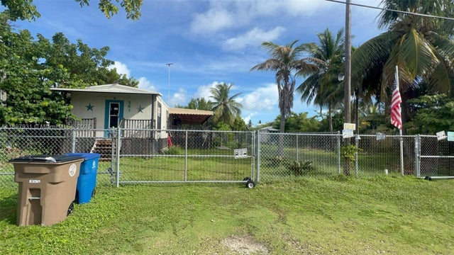 1 of 2 - 561 Gordon Cir, Key Largo, FL