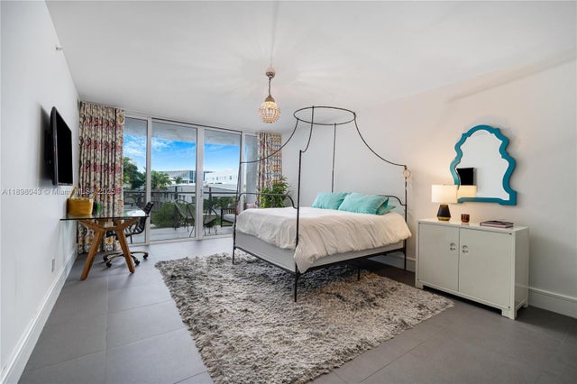 5 of 22 - 2155 Washington Ct 407, Miami Beach, FL