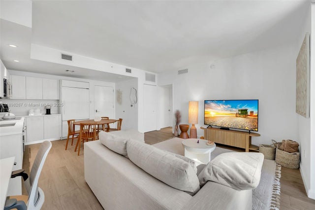 2 of 35 - 55 Sw 9th St 1802, Miami, FL