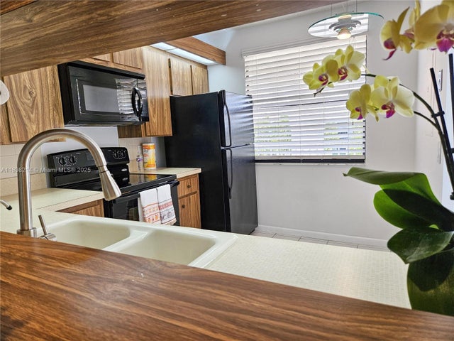 1 of 32 - 6085 Balboa Cir 403, Boca Raton, FL