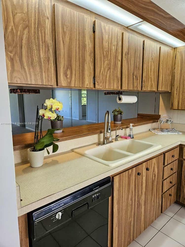 3 of 32 - 6085 Balboa Cir 403, Boca Raton, FL