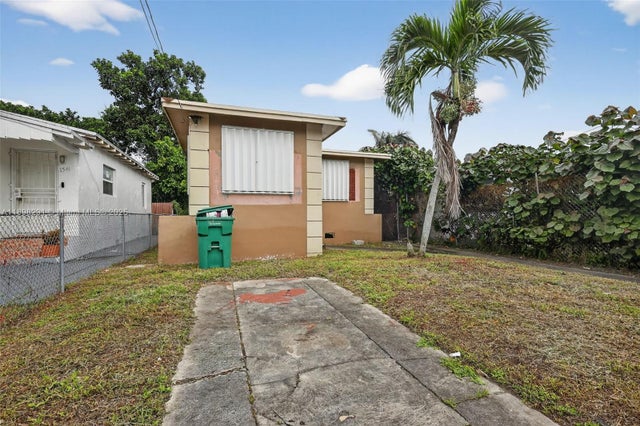 2 of 25 - 1537 Nw 70th St, Miami, FL