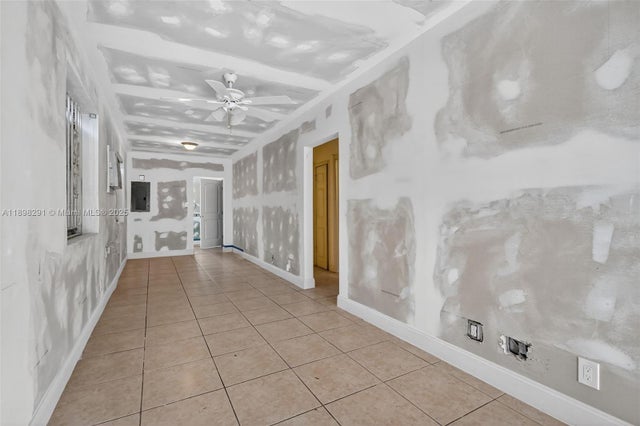 5 of 25 - 1537 Nw 70th St, Miami, FL