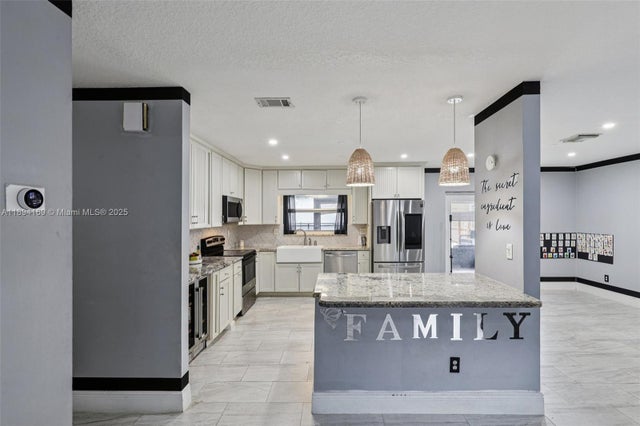 3 of 36 - 9360 Nw 33rd Mnr, Sunrise, FL