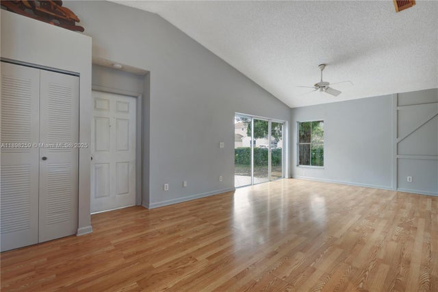 5 of 37 - 20774 Nw 3rd Ct, Pembroke Pines, FL