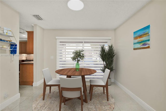 5 of 42 - 9602 Nw 8th Cir, Plantation, FL