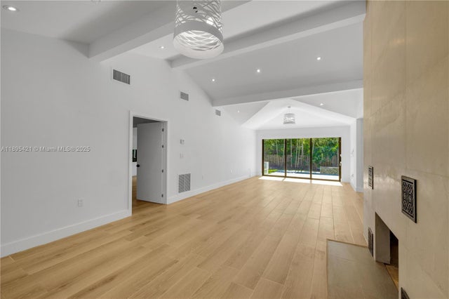 5 of 31 - 1132 Ne 101st St, Miami Shores, FL
