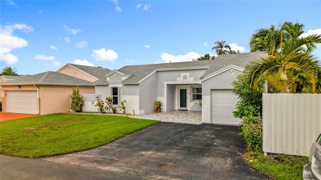 4 of 35 - 14433 Sw 95th Ter, Miami, FL