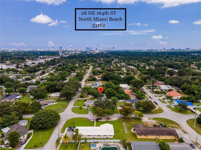 2 of 27 - 28 Ne 164th St, Miami, FL