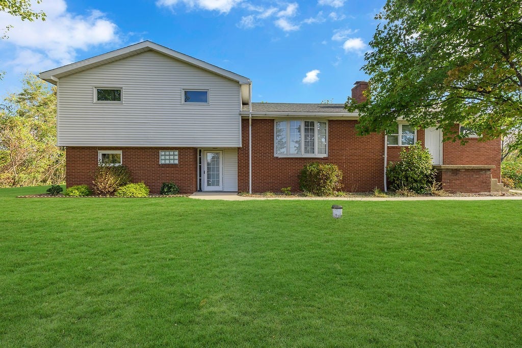 1049 Temple Road, Hopewell