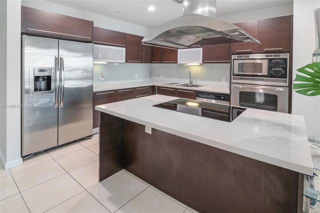 4 of 48 - 7928 East Drive East Dr 1002, North Bay Village, FL