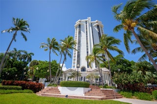 Photo of Listing #A11898393