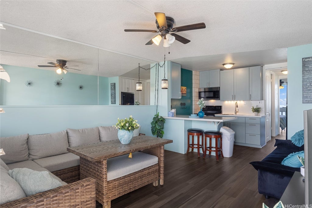 (unit #b915) 84-965 Farrington Highway, Waianae