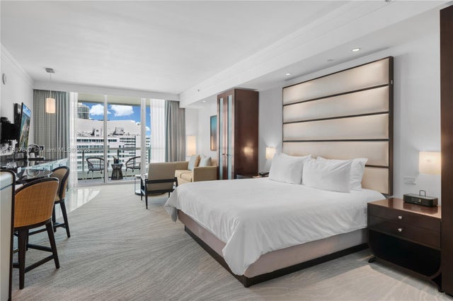 4 of 8 - 4391 Collins Ave 1403, Miami Beach, FL