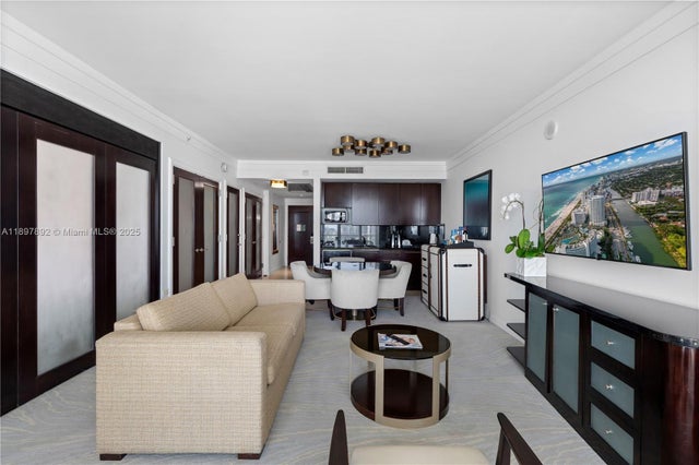 5 of 9 - 4391 Collins Ave 1619, Miami Beach, FL