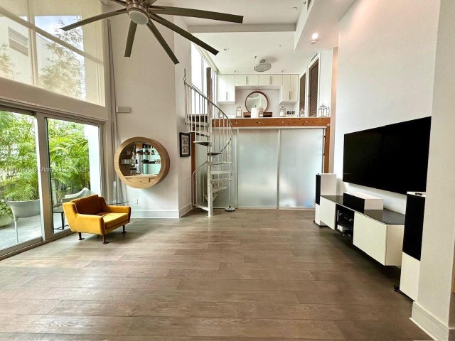 3 of 36 - 221 Jefferson Ave 4, Miami Beach, FL