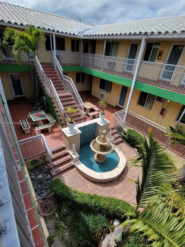 1 of 24 - 7400 Harding Ave 15, Miami Beach, FL