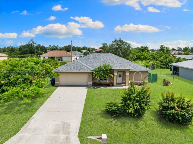 1 of 43 - 3206 8th St Sw, Lehigh Acres, FL