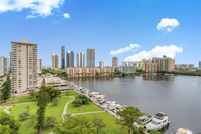1 of 32 - 290 174th St 1415, Sunny Isles Beach, FL
