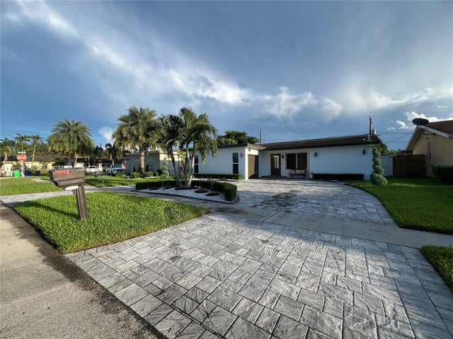 3 of 51 - 11370 Nw 46th Pl, Sunrise, FL