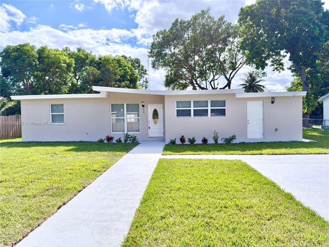 1 of 75 - 124 Harvard Rd, West Park, FL