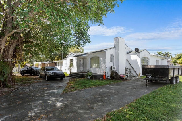 4 of 17 - 4628 Nw 8th Ave, Miami, FL