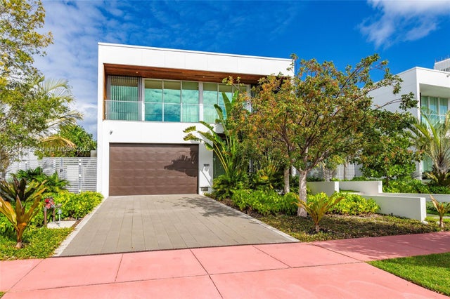 4 of 99 - 1031 W 48th St 6, Miami Beach, FL