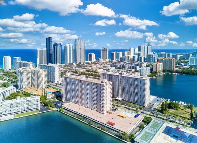 2 of 36 - 251 174th St 2012, Sunny Isles Beach, FL