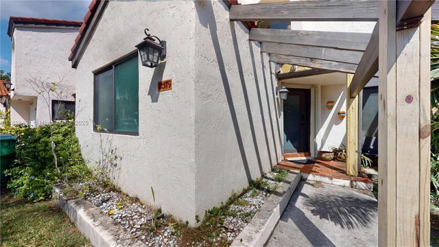 1 of 35 - 12379 Sw 94th Ter, Miami, FL